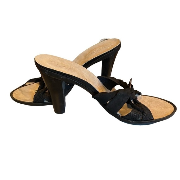Kenneth Cole black slip in heels with silver buckle - Picture 1 of 13